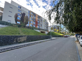 Prodej bytu 3+kk v osobním vlastnictví 103 m², Praha 9 - Hloubětín