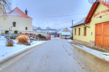 Prodej zemědělského objektu 325 m², Zvěstov