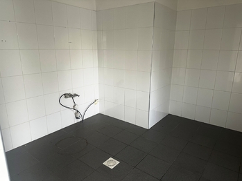 Pronájem výrobních prostor 415 m², Praha 9 - Kbely