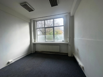 Pronájem výrobních prostor 415 m², Praha 9 - Kbely