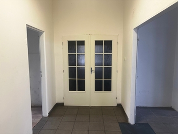 Pronájem výrobních prostor 415 m², Praha 9 - Kbely