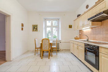 Prodej domu 383 m², Křešice