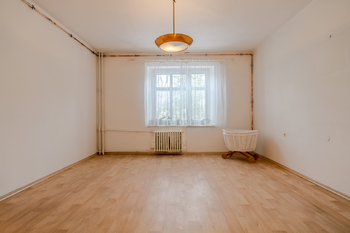 Prodej domu 383 m², Křešice