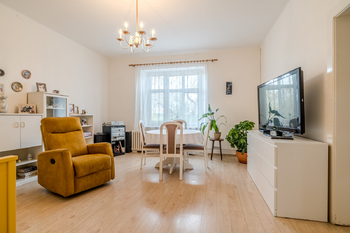 Prodej domu 383 m², Křešice