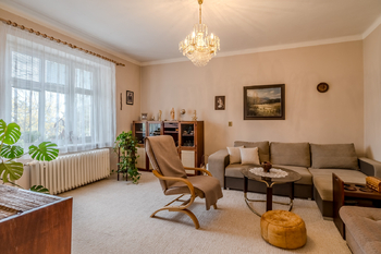 Prodej domu 383 m², Křešice