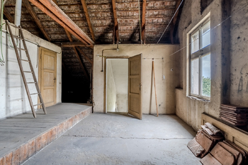 Prodej domu 383 m², Křešice