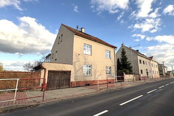 Prodej domu 383 m², Křešice