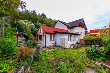 Prodej pozemku 195 m², Praha 9 - Kyje