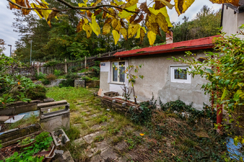 Prodej pozemku 195 m², Praha 9 - Kyje