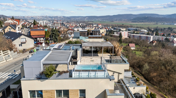 Prodej bytu 5+kk v osobním vlastnictví 536 m², Praha 5 - Radotín