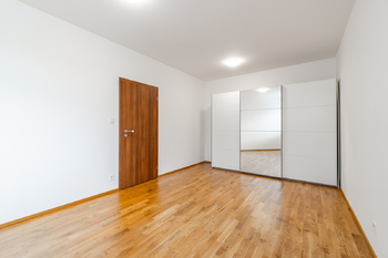 Pronájem bytu 2+kk v osobním vlastnictví 76 m², Praha 4 - Chodov