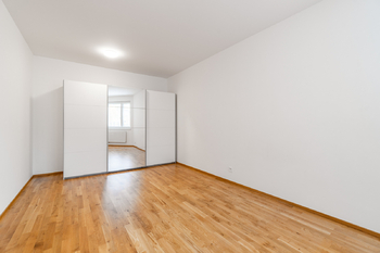 Pronájem bytu 2+kk v osobním vlastnictví 76 m², Praha 4 - Chodov