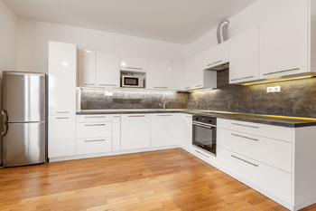 Pronájem bytu 2+kk v osobním vlastnictví 76 m², Praha 4 - Chodov