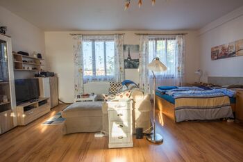 Pronájem bytu 1+kk v osobním vlastnictví 55 m², Hradec Králové
