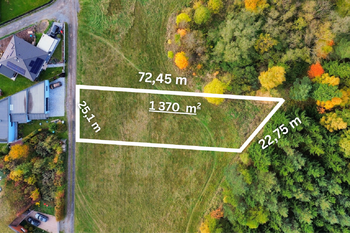 Prodej pozemku 1370 m², Květná