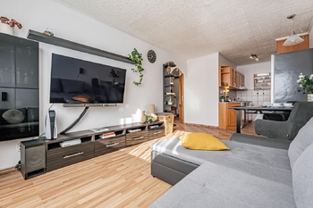 Obývací prostor. - Pronájem bytu 2+kk v osobním vlastnictví 45 m², Praha 4 - Chodov