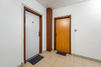 Prodej bytu 3+1 v osobním vlastnictví 76 m², Praha 6 - Řepy