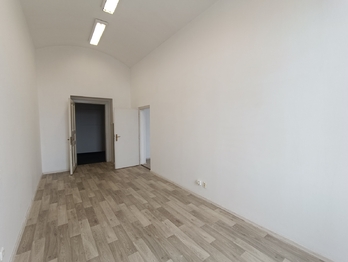 Pronájem kancelářských prostor 57 m², Praha 5 - Smíchov