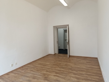 Pronájem kancelářských prostor 57 m², Praha 5 - Smíchov