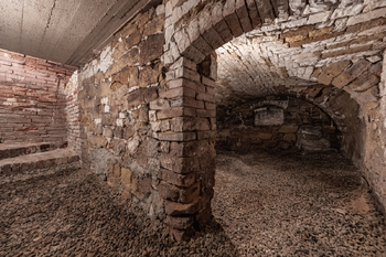 Prodej kancelářských prostor 670 m², Zbrašín