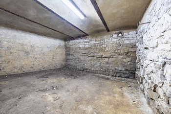 Prodej kancelářských prostor 670 m², Zbrašín