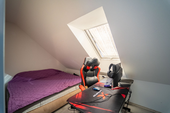 Pokoj 2 bytu č. 3 - Prodej domu 197 m², Praha 8 - Ďáblice