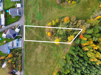 Prodej pozemku 1941 m², Květná