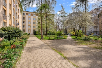 Pronájem bytu 2+1 v družstevním vlastnictví 60 m², Praha 10 - Vršovice