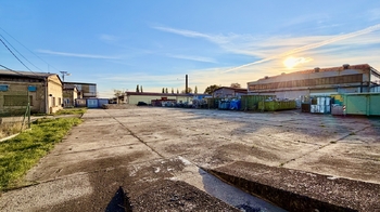 Pronájem pozemku 1650 m², Opava