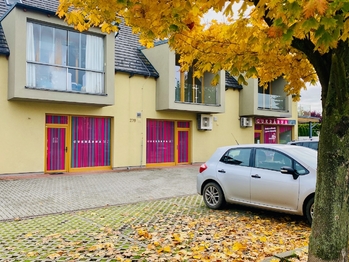 Výborná cukrárna - Prodej bytu 3+kk v osobním vlastnictví 80 m², Mukařov