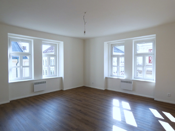 Pronájem bytu 3+1 v osobním vlastnictví 83 m², Praha 5 - Smíchov