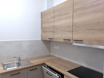 Pronájem bytu 3+1 v osobním vlastnictví 83 m², Praha 5 - Smíchov