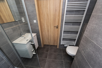 Pronájem bytu 1+kk v osobním vlastnictví 73 m², Praha 5 - Hlubočepy