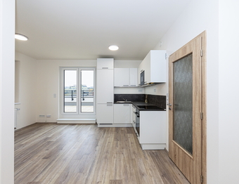 Pronájem bytu 1+kk v osobním vlastnictví 73 m², Praha 5 - Hlubočepy