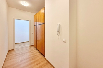 Prodej bytu 4+kk v osobním vlastnictví 238 m², Praha 4 - Modřany