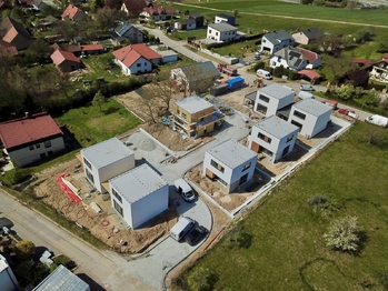 stav ke dni 28.4.2026 - Prodej domu 95 m², Hůry