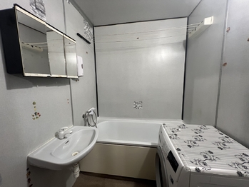 koupelna - Prodej bytu 4+1 v osobním vlastnictví 94 m², Choceň