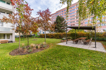 Prodej bytu 2+kk v osobním vlastnictví 52 m², Praha 10 - Záběhlice