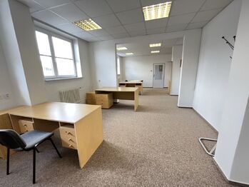Pronájem kancelářských prostor 40 m², Vsetín