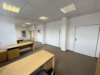 Pronájem kancelářských prostor 40 m², Vsetín