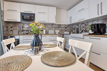 Kuchyň 1.NP - Prodej domu 292 m², Praha 9 - Čakovice
