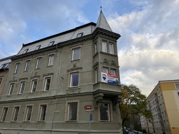 Budova - Prodej bytu 2+1 v osobním vlastnictví 82 m², Ústí nad Labem