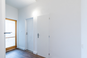 Předsíň - Pronájem bytu 2+1 v osobním vlastnictví 62 m², Praha 8 - Kobylisy