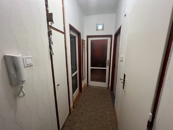 chodba - Prodej bytu 3+1 v osobním vlastnictví 64 m², Choceň