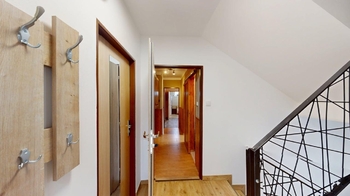 Prodej bytu 3+1 v osobním vlastnictví 220 m², Praha 6 - Suchdol