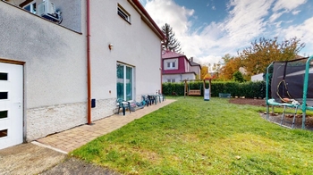 Prodej bytu 3+1 v osobním vlastnictví 220 m², Praha 6 - Suchdol