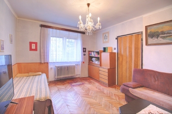 obývací pokoj - Prodej bytu 1+1 v osobním vlastnictví 32 m², Kladno