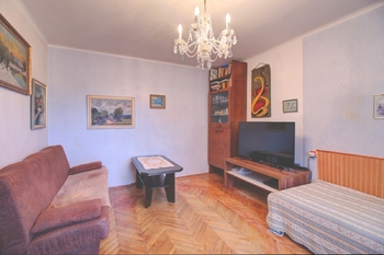 obývací pokoj - Prodej bytu 1+1 v osobním vlastnictví 32 m², Kladno 