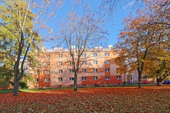 bytový dům - Prodej bytu 1+1 v osobním vlastnictví 32 m², Kladno