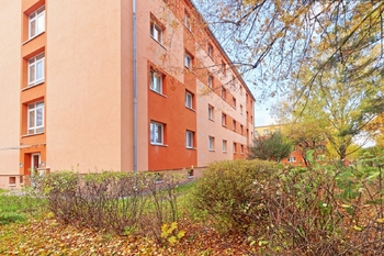 bytový dům - Prodej bytu 1+1 v osobním vlastnictví 32 m², Kladno